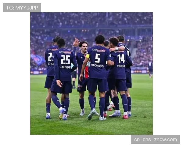 巴黎圣日耳曼公布对阵巴萨大名单，伤愈复出的阿什拉夫入选